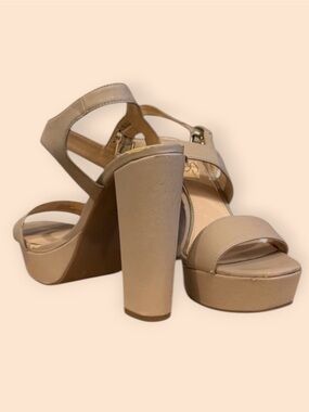 Jessica Simpson Nude Platform Heels Ankle Strap Block Heel Sandals Size 9